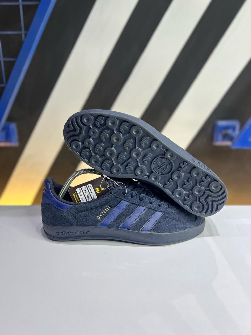 Gazelle Indoor