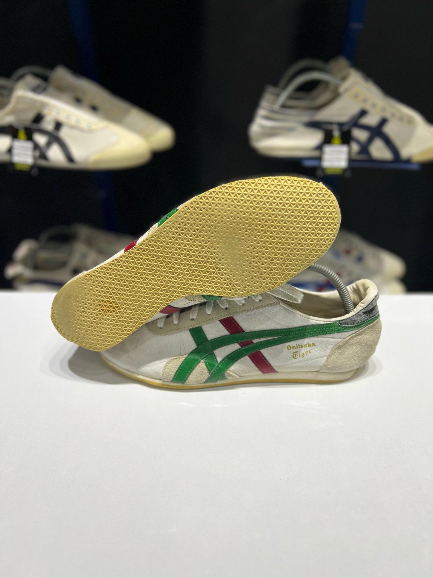 Onitsuka 