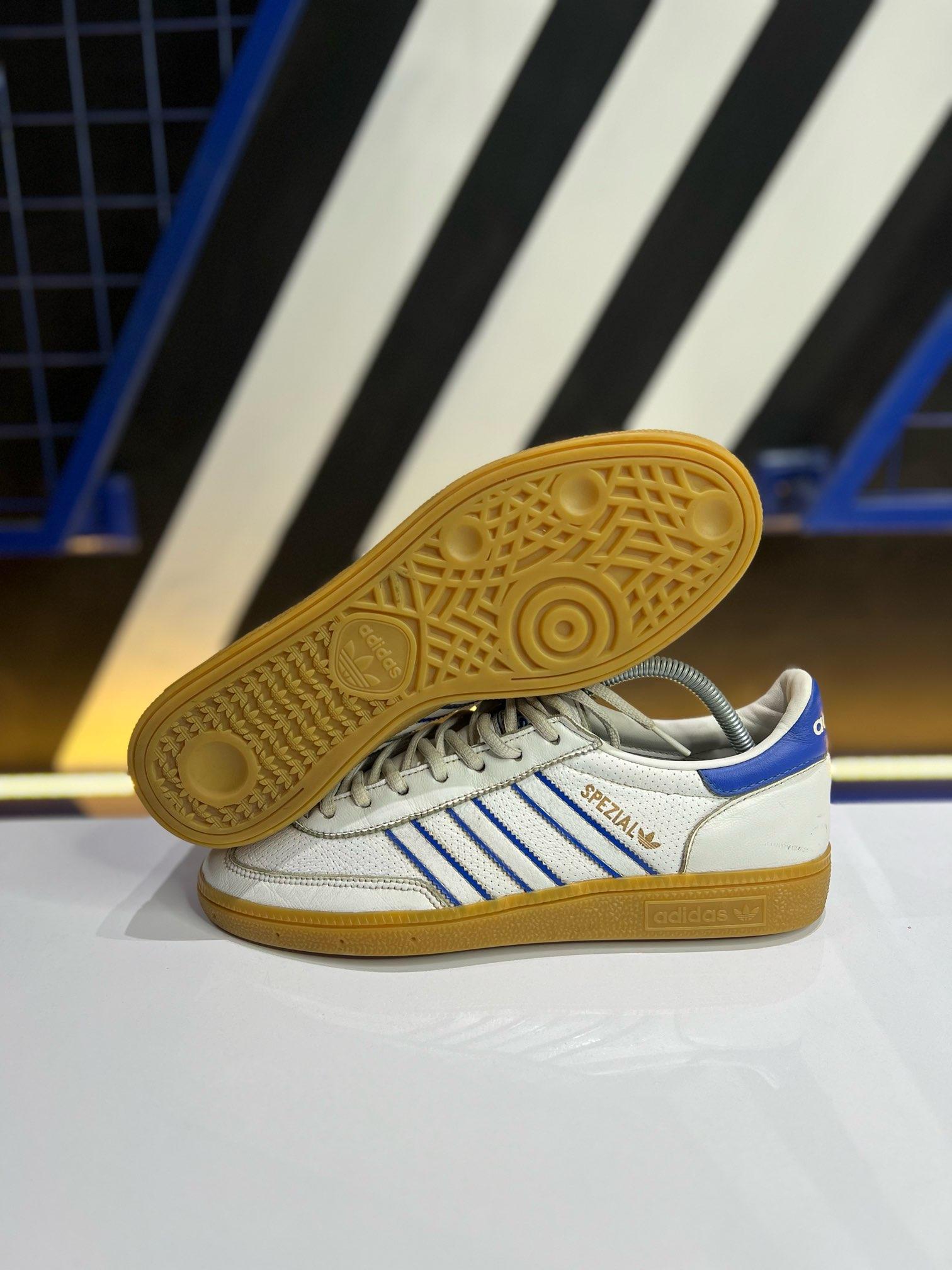Spezial
