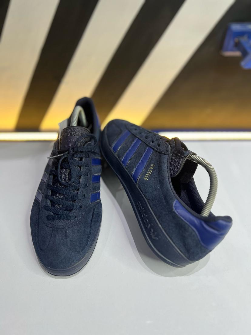Gazelle Indoor
