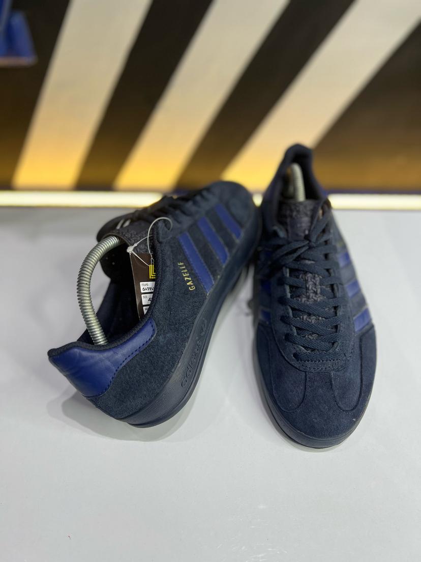 Gazelle Indoor