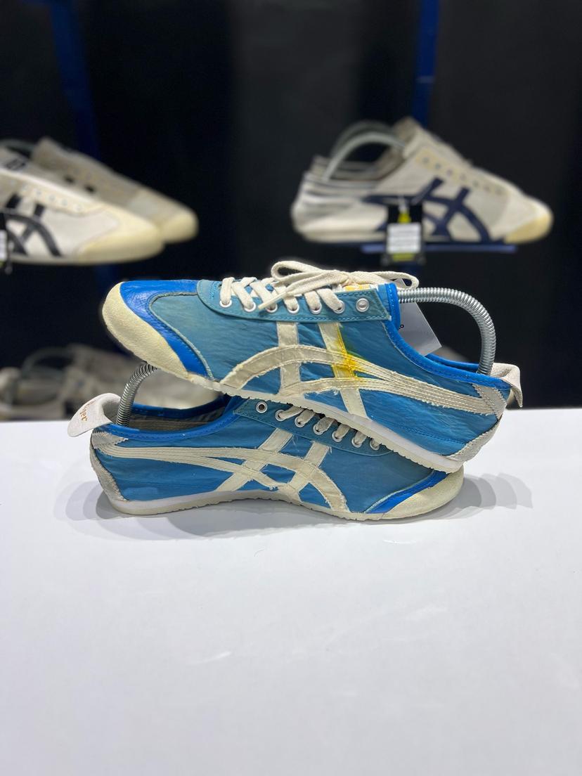 Onitsuka 
