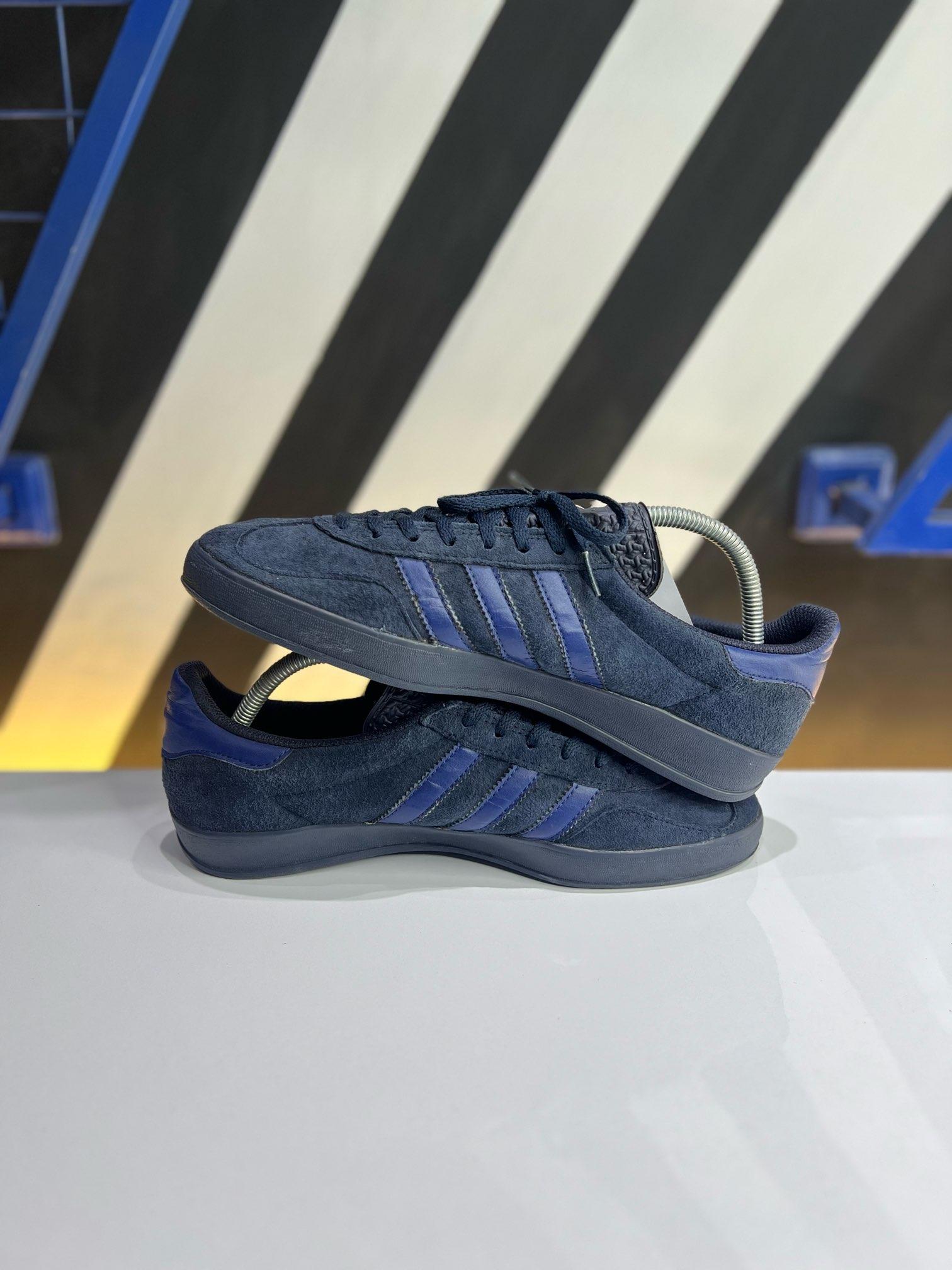 Gazelle Indoor
