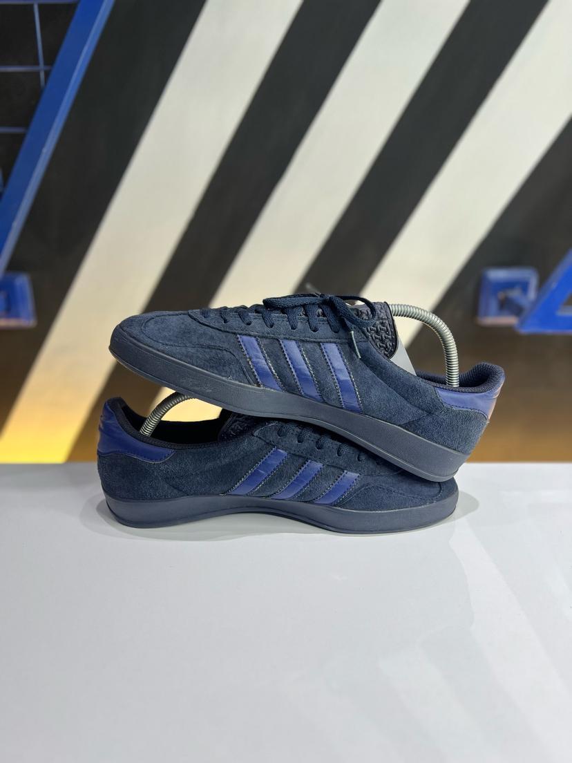 Gazelle Indoor