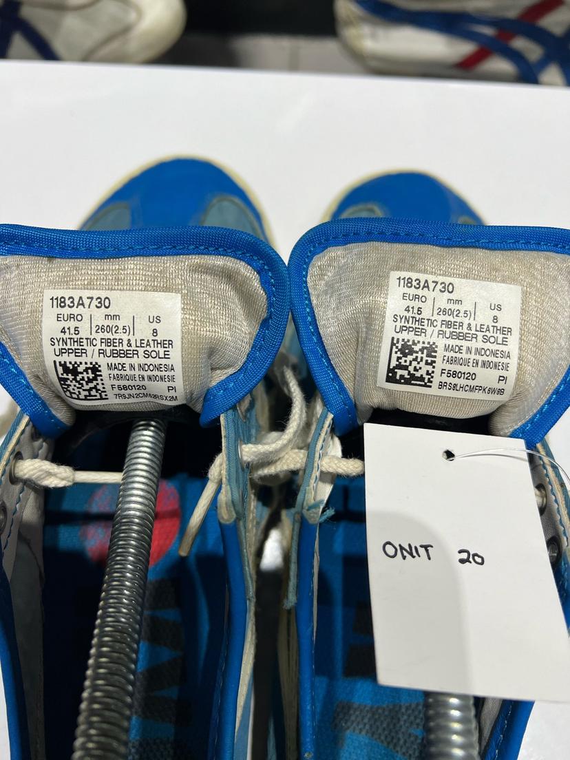 Onitsuka 