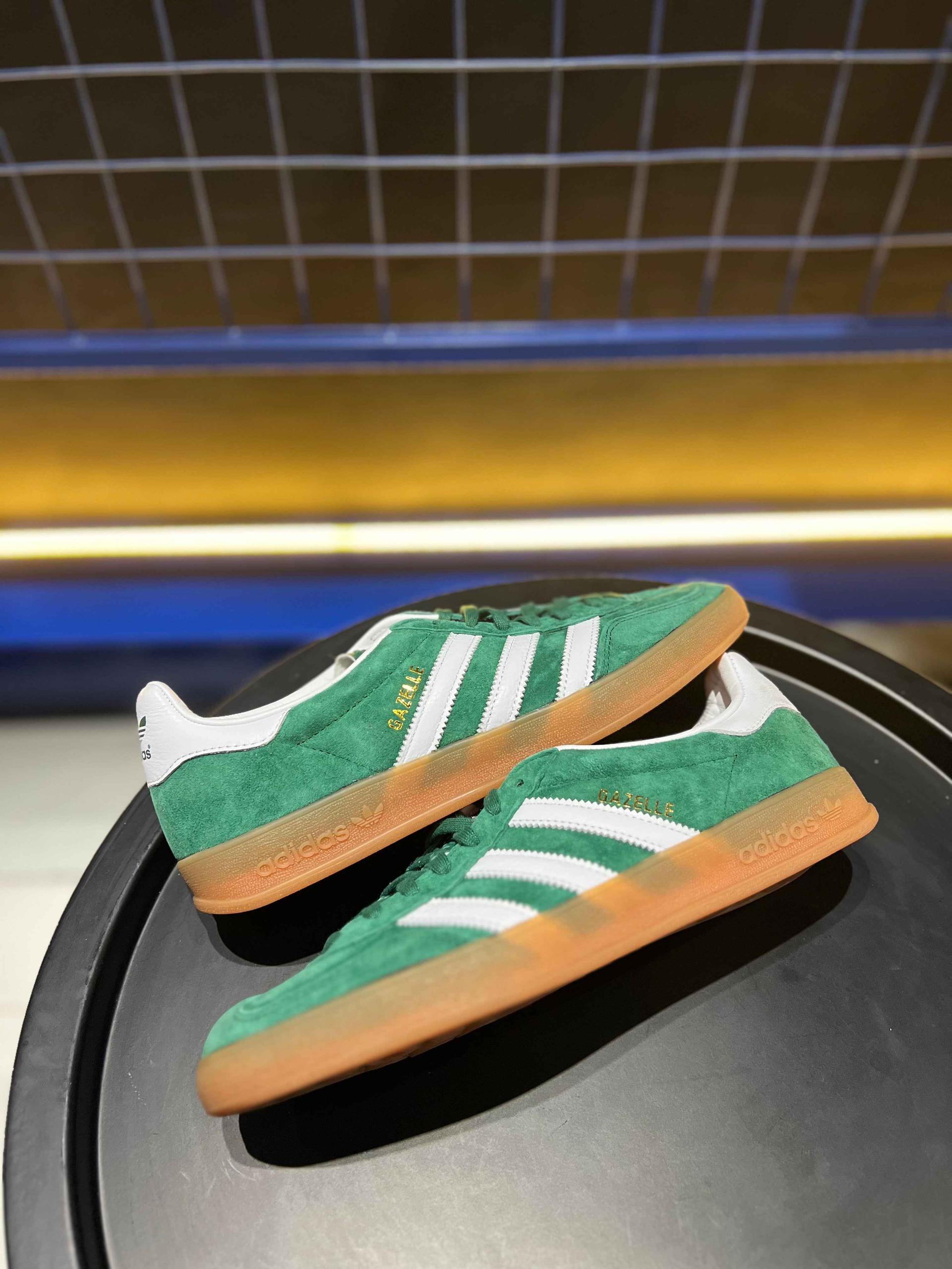 Gazelle indoor Green Cloud White Gum